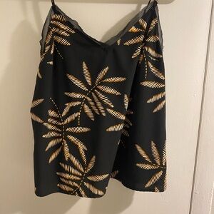 A new day women’s Black and Gold Leaf Tropical Print Camisole Medium